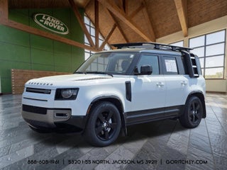2024 Land Rover Defender 110 P400 X-Dynamic SE