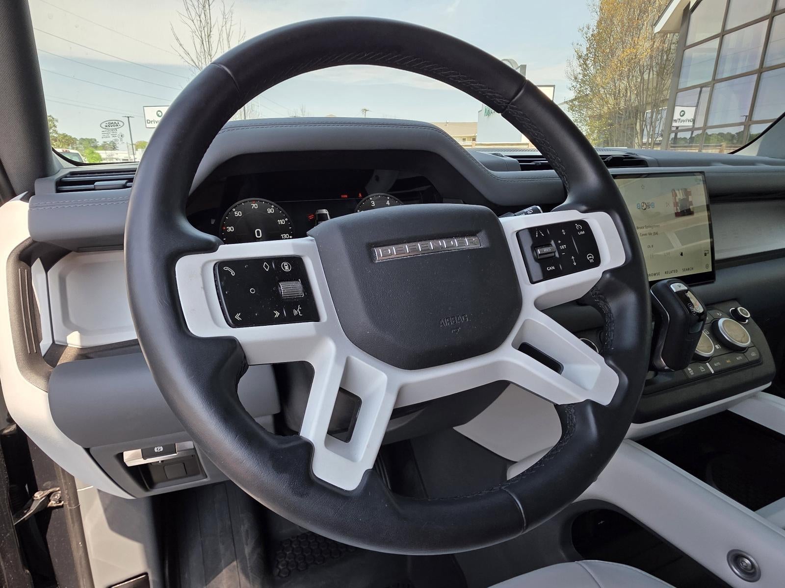 2025 Land Rover Defender 110 P500 X-Dynamic SE