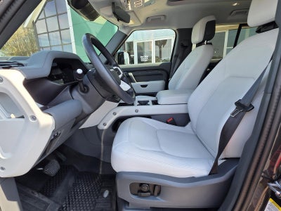 2025 Land Rover Defender 110 P500 X-Dynamic SE