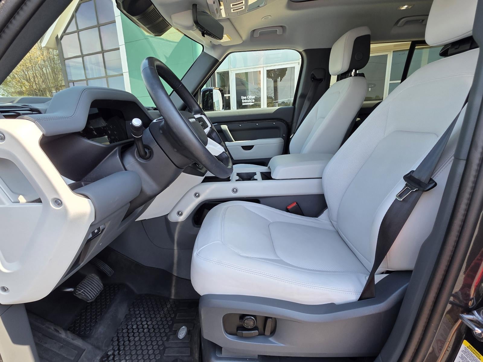 2025 Land Rover Defender 110 P500 X-Dynamic SE