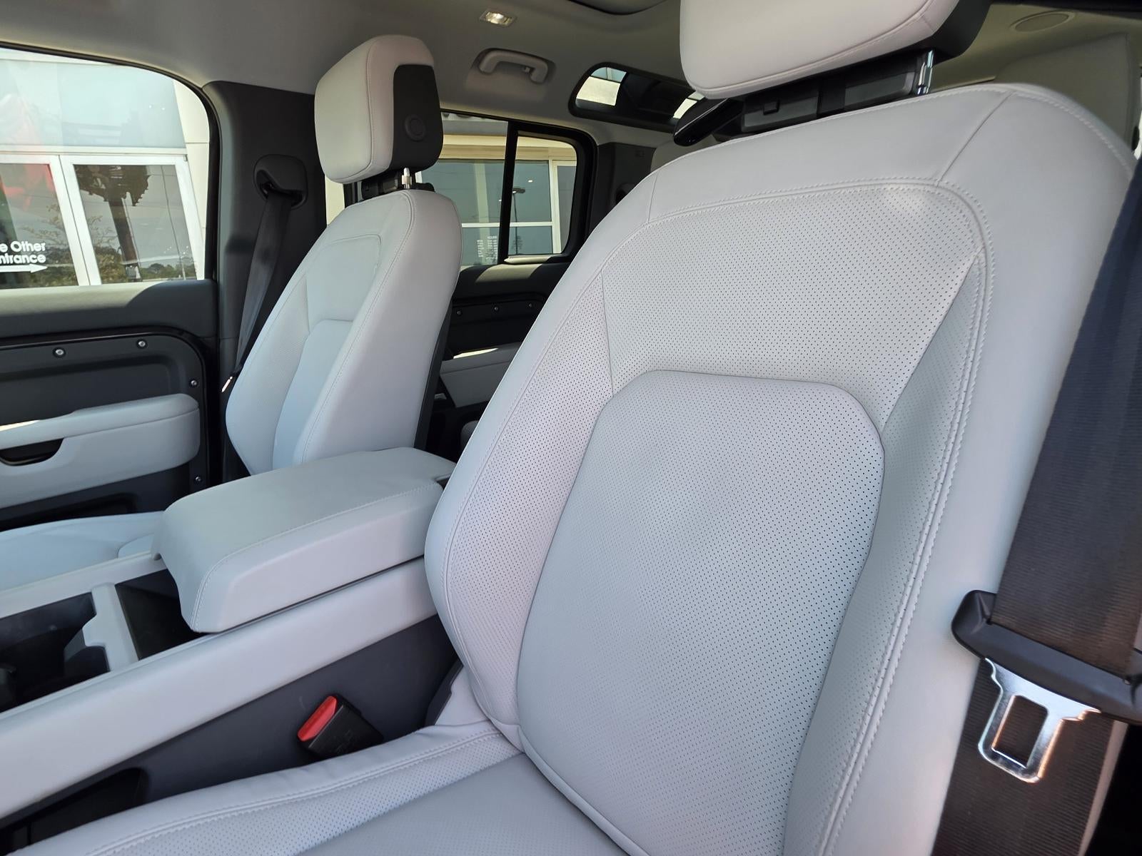 2025 Land Rover Defender 110 P500 X-Dynamic SE