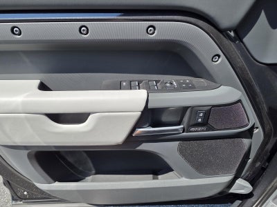 2025 Land Rover Defender 110 P500 X-Dynamic SE