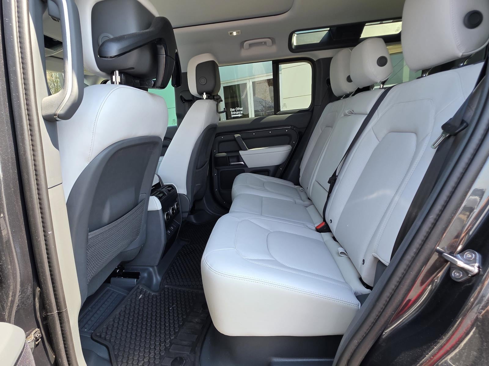 2025 Land Rover Defender 110 P500 X-Dynamic SE