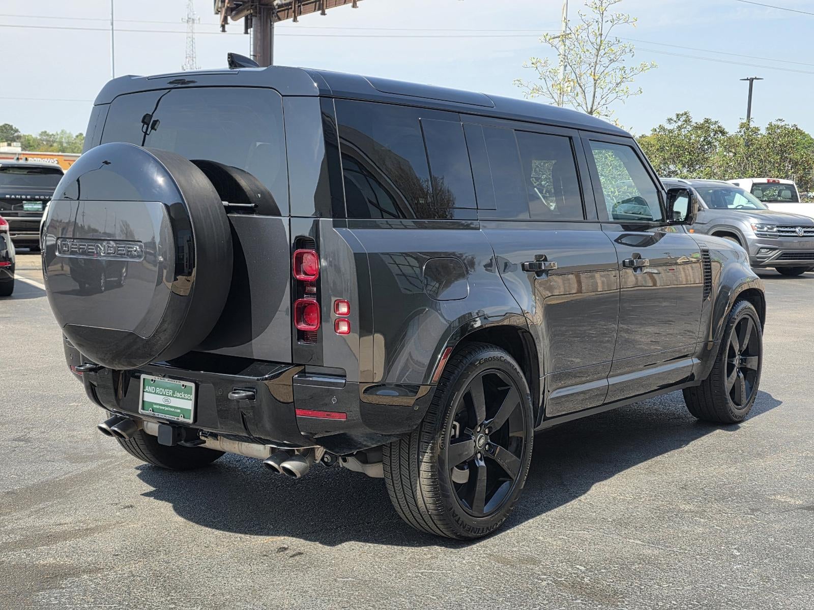 2025 Land Rover Defender 110 P500 X-Dynamic SE