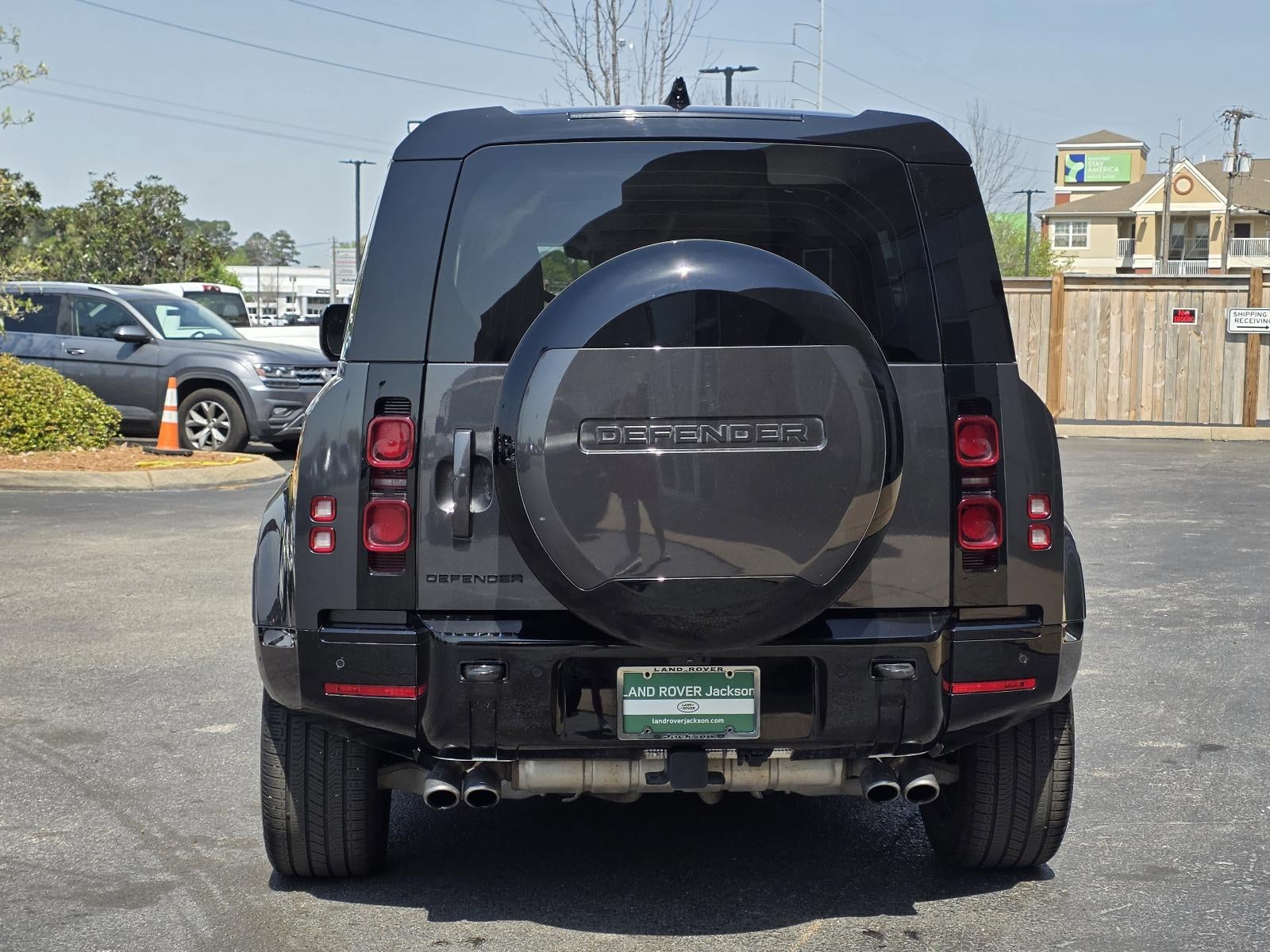 2025 Land Rover Defender 110 P500 X-Dynamic SE