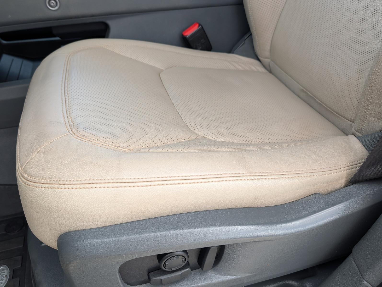 2023 Land Rover Defender 110 SE AWD