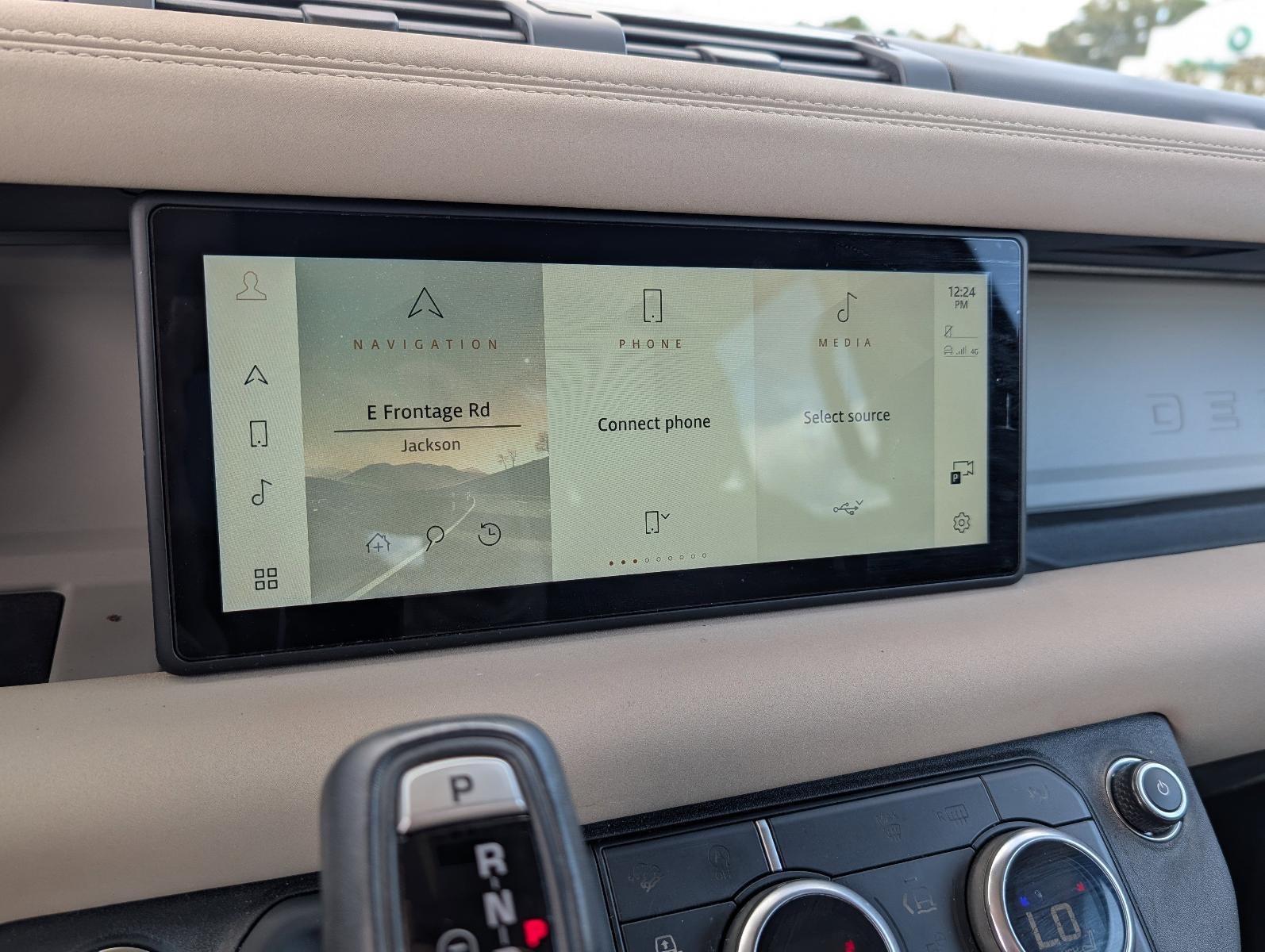 2023 Land Rover Defender 110 SE AWD