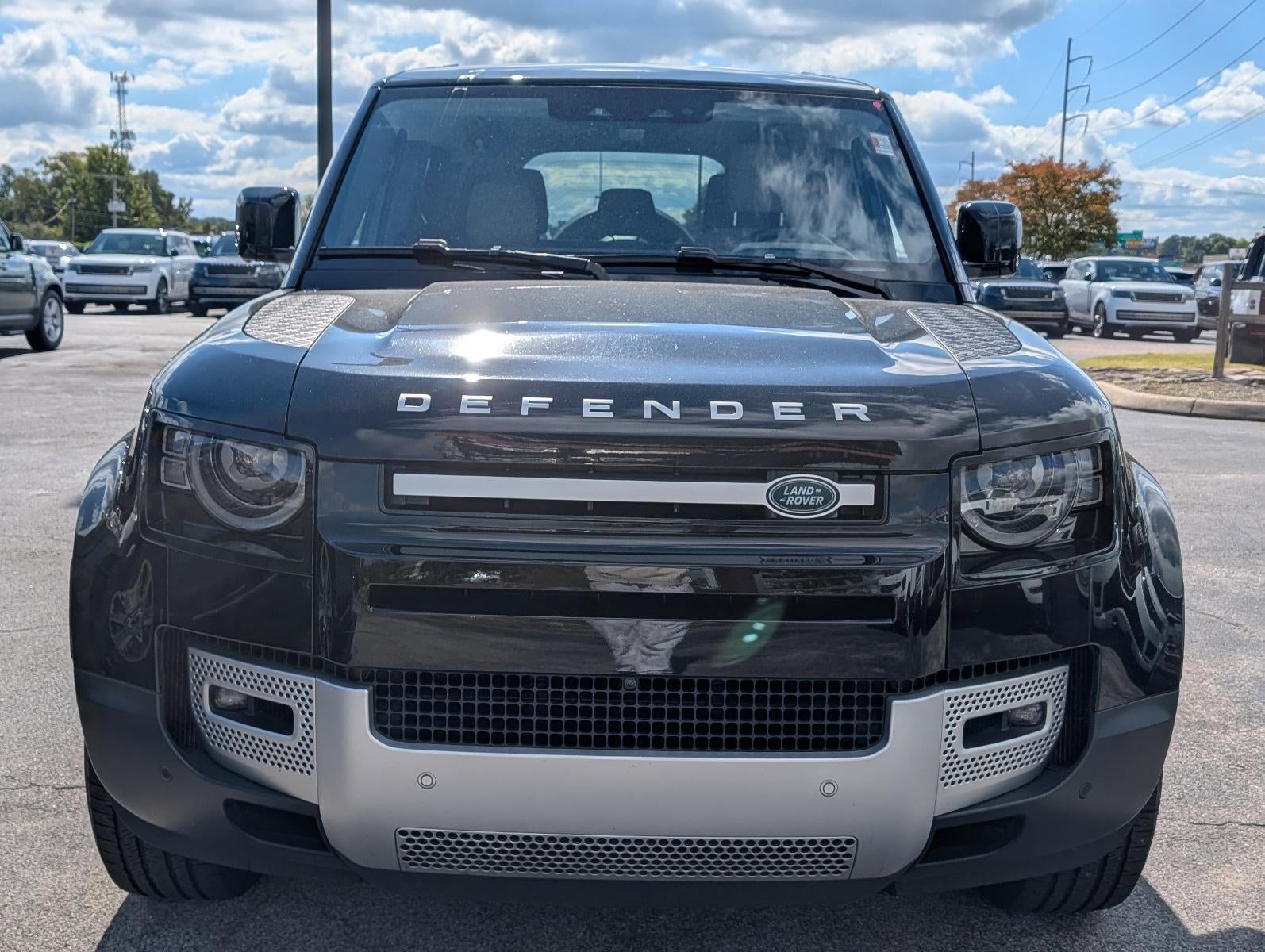 2023 Land Rover Defender 110 SE AWD