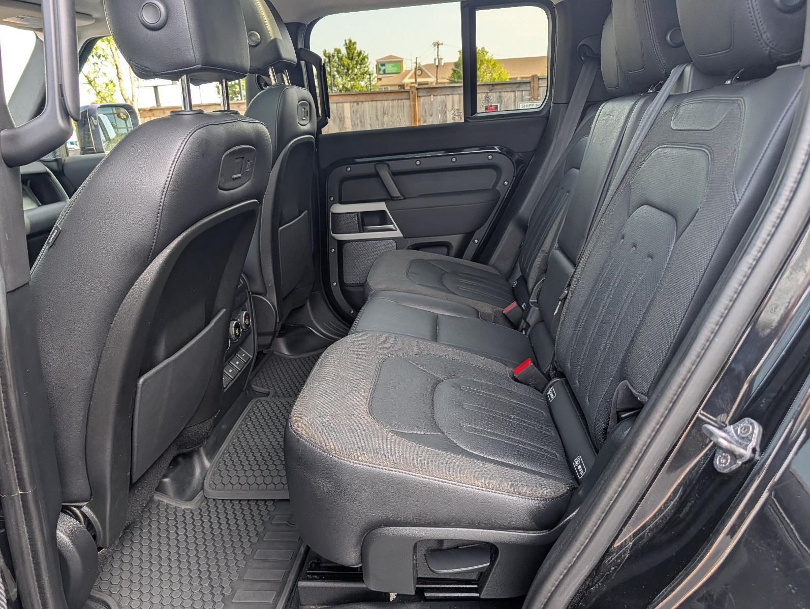 2020 Land Rover Defender 110 SE AWD