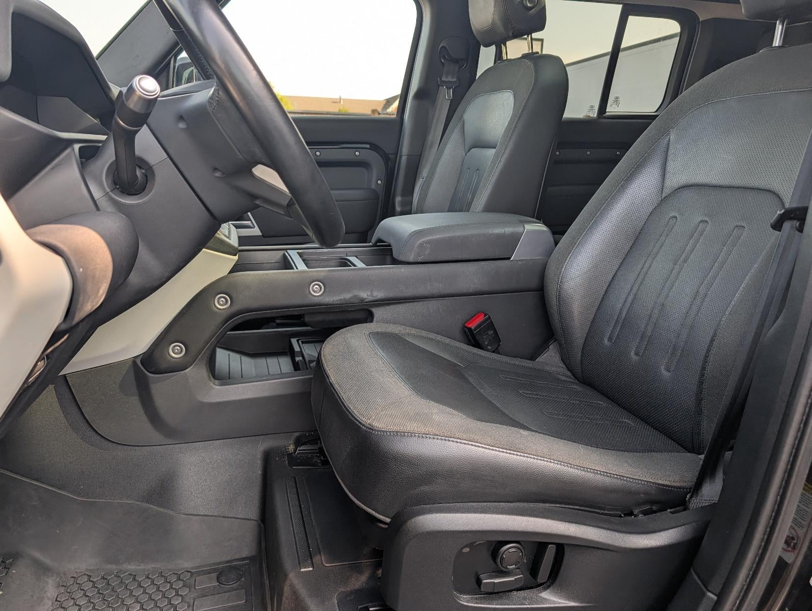 2020 Land Rover Defender 110 SE AWD