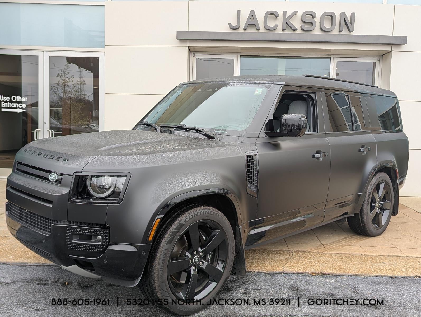 2025 Land Rover Defender 130 P500 V8