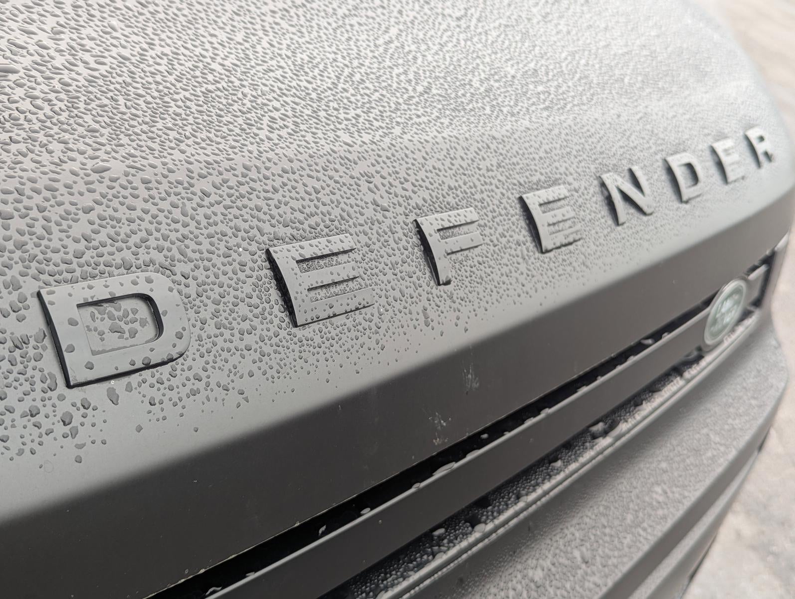 2025 Land Rover Defender 130 P500 V8