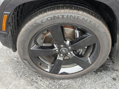 2025 Land Rover Defender 130 P500 V8