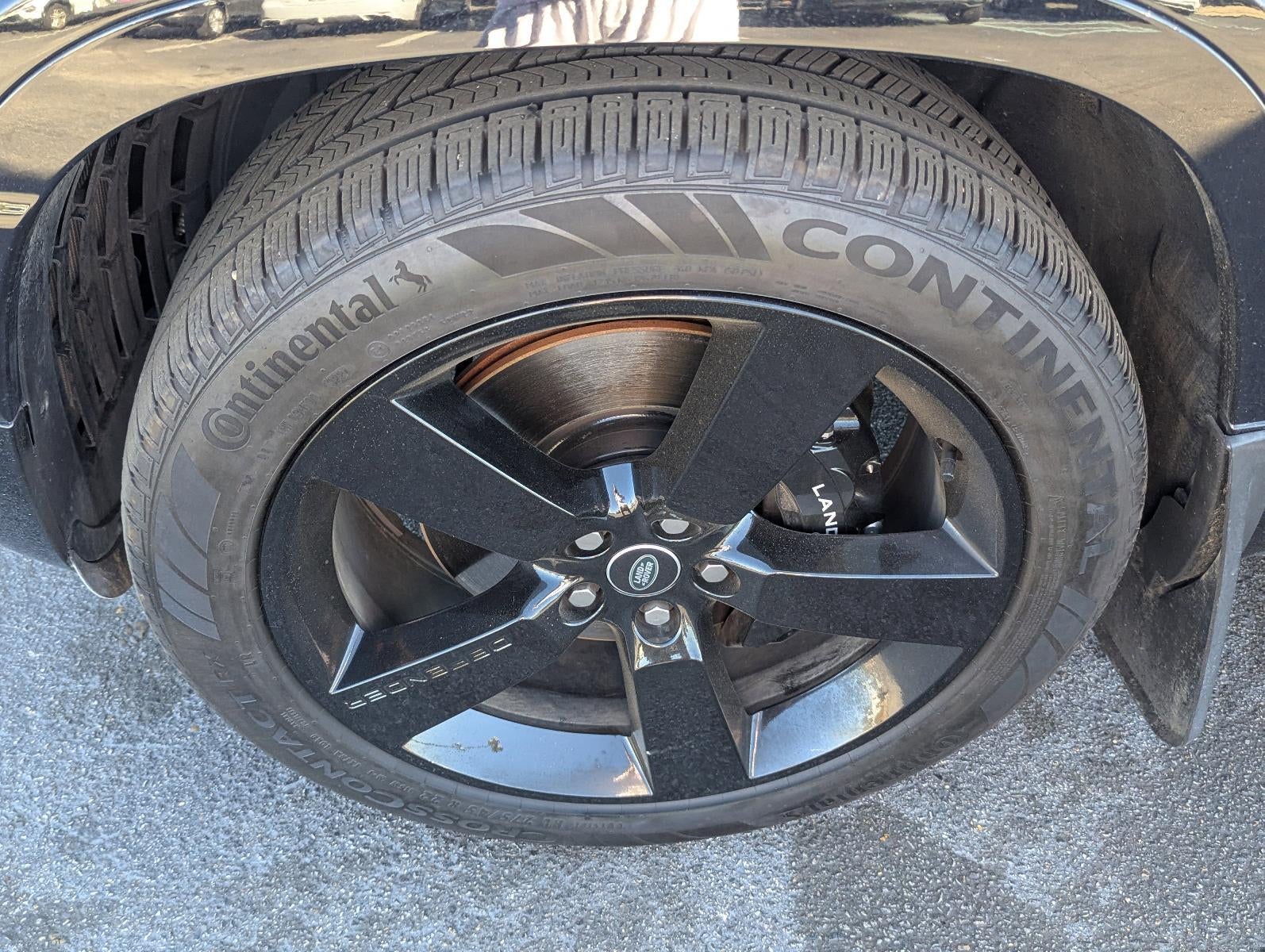 2025 Land Rover Defender 130 P500 V8