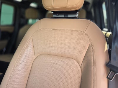2025 Land Rover Defender 110 P400 X