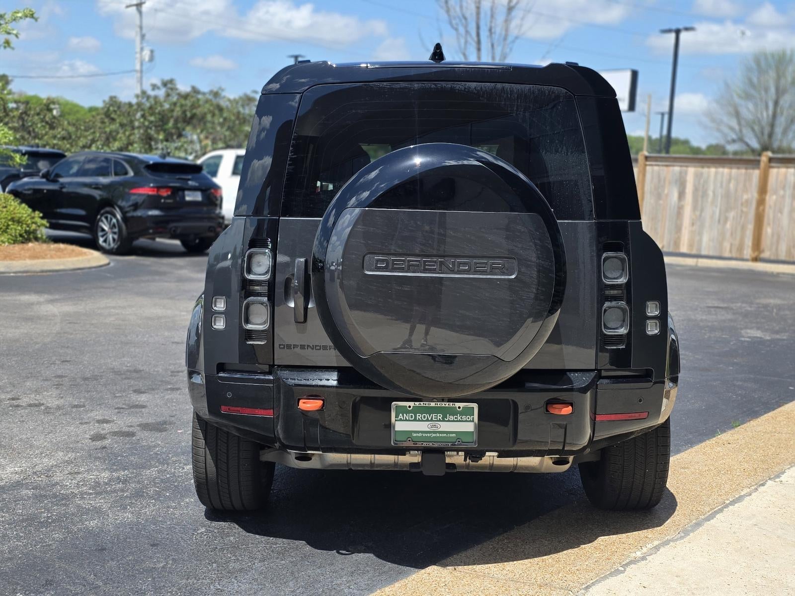 2025 Land Rover Defender 110 P400 X