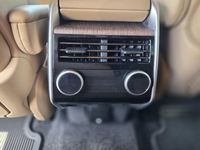 2025 Land Rover Range Rover P550e SE SWB