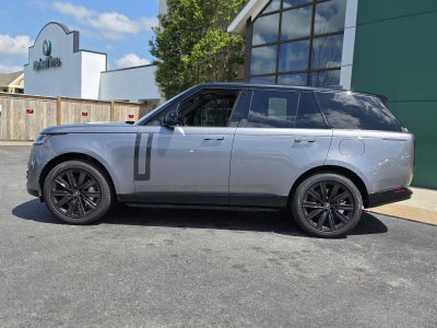 2025 Land Rover Range Rover P550e SE SWB