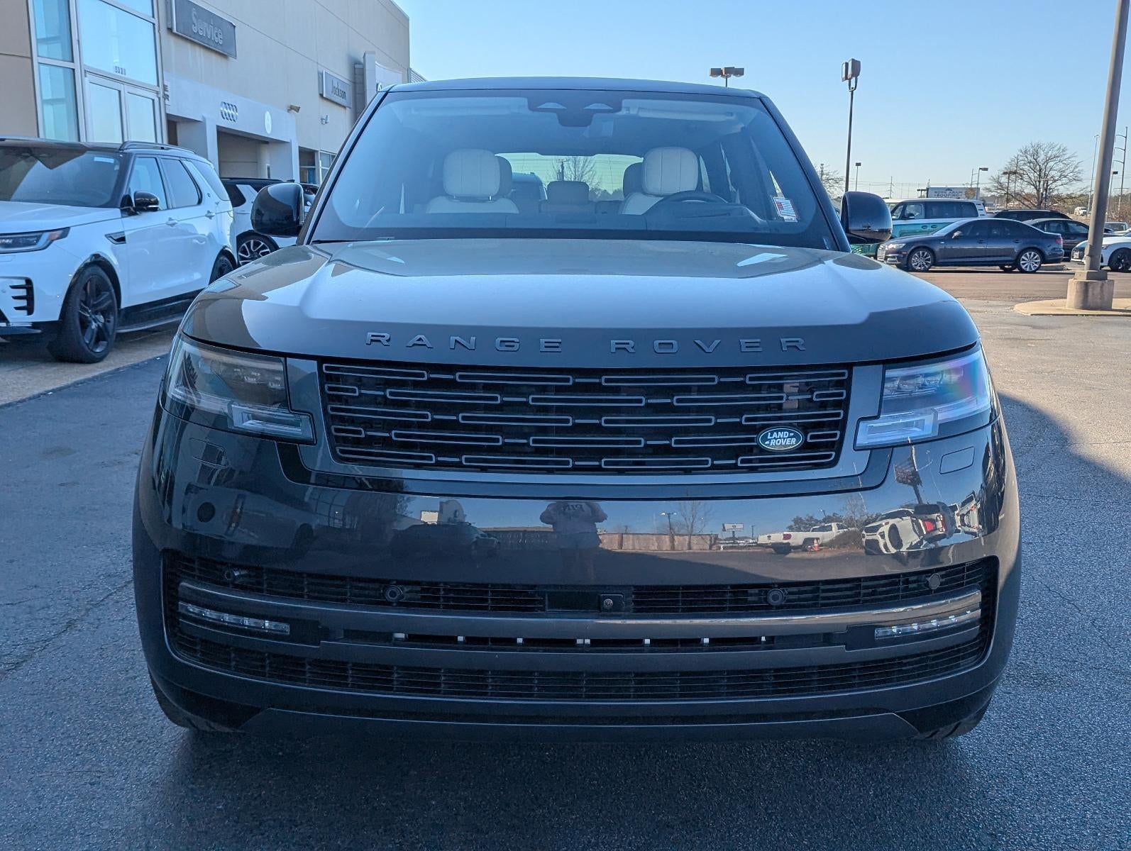 2025 Land Rover Range Rover P550e SE SWB