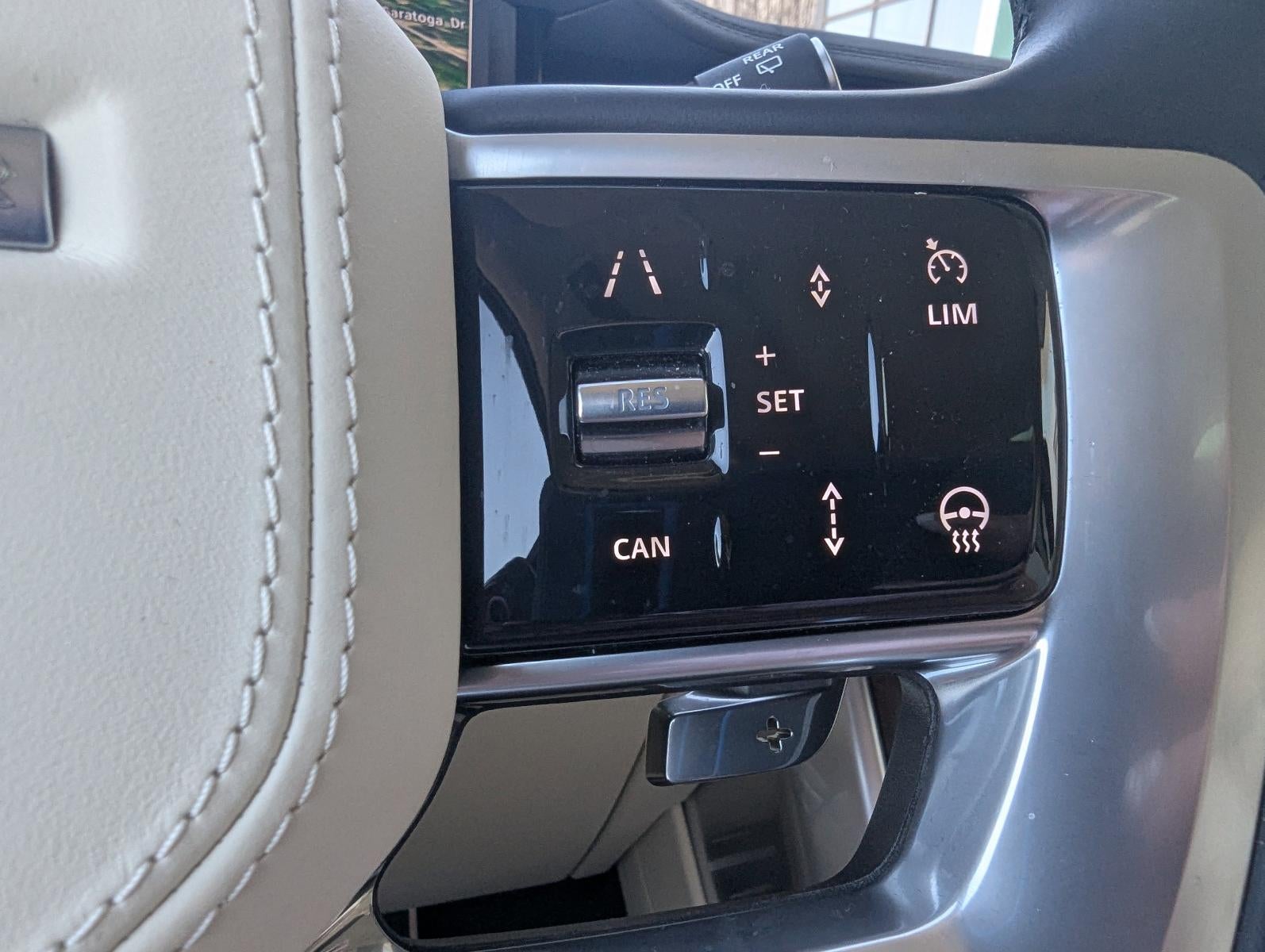 2025 Land Rover Range Rover P550e SE SWB