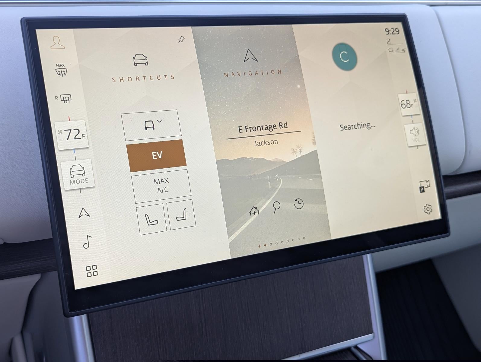 2025 Land Rover Range Rover P550e SE SWB