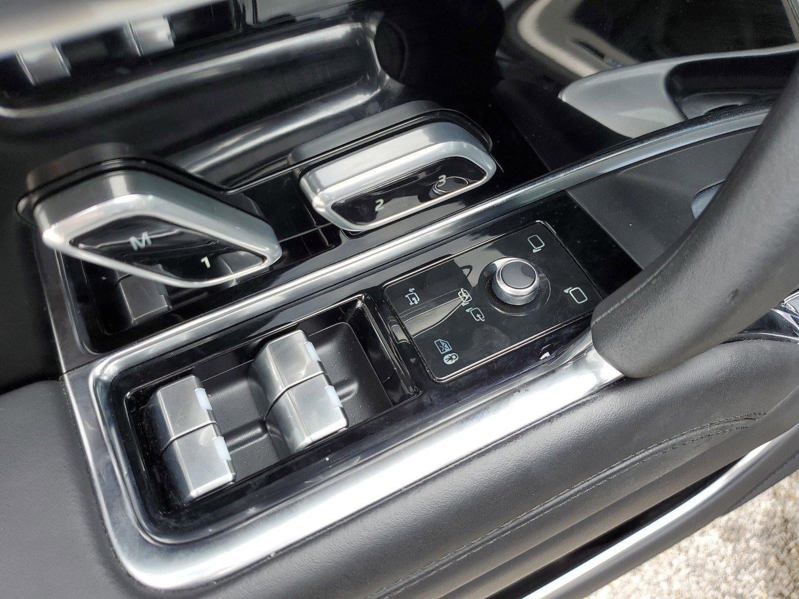 2023 Land Rover Range Rover P400 SE SWB