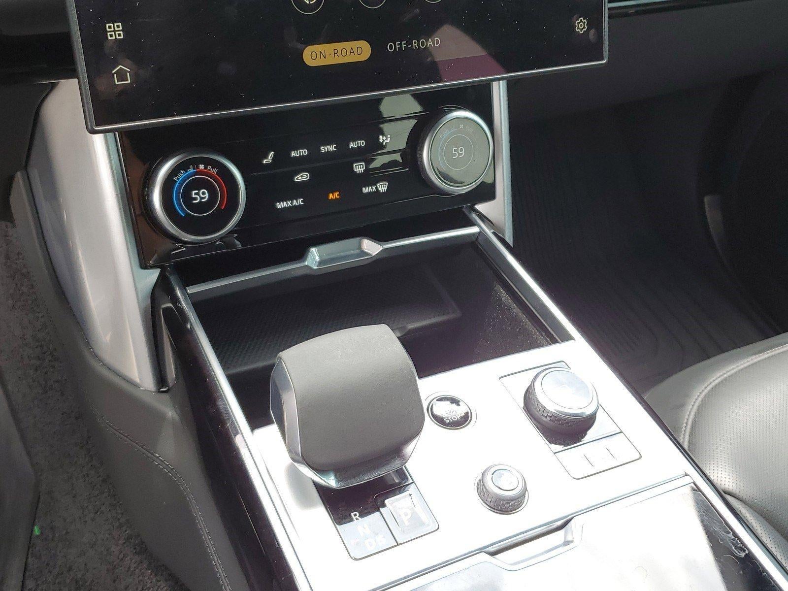 2023 Land Rover Range Rover P400 SE SWB