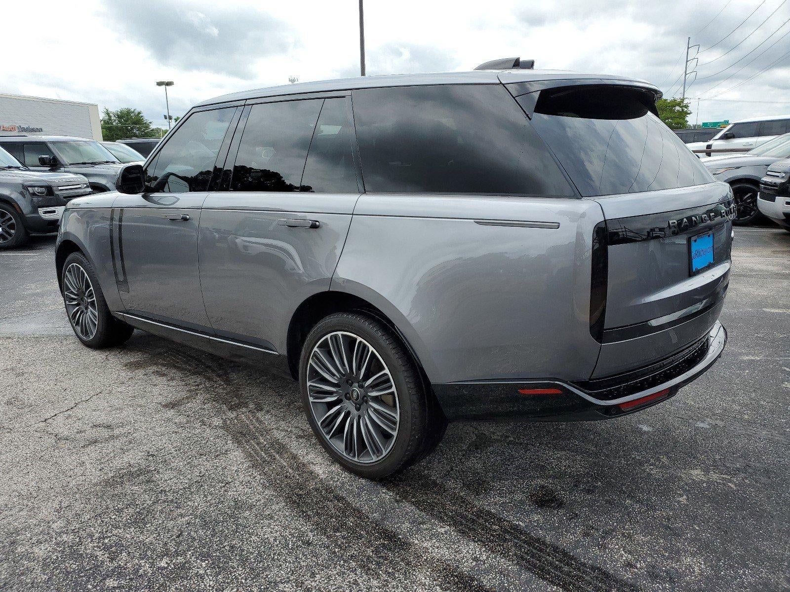 2023 Land Rover Range Rover P400 SE SWB