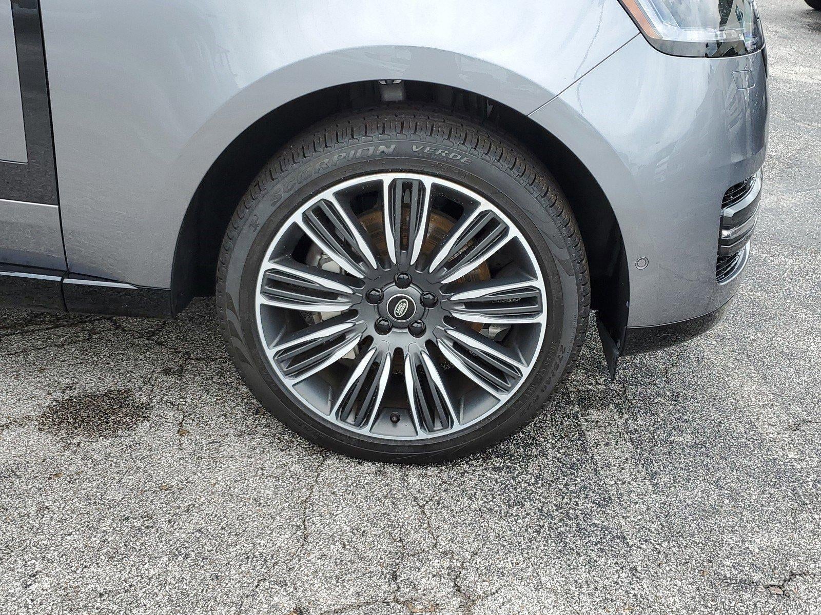 2023 Land Rover Range Rover P400 SE SWB