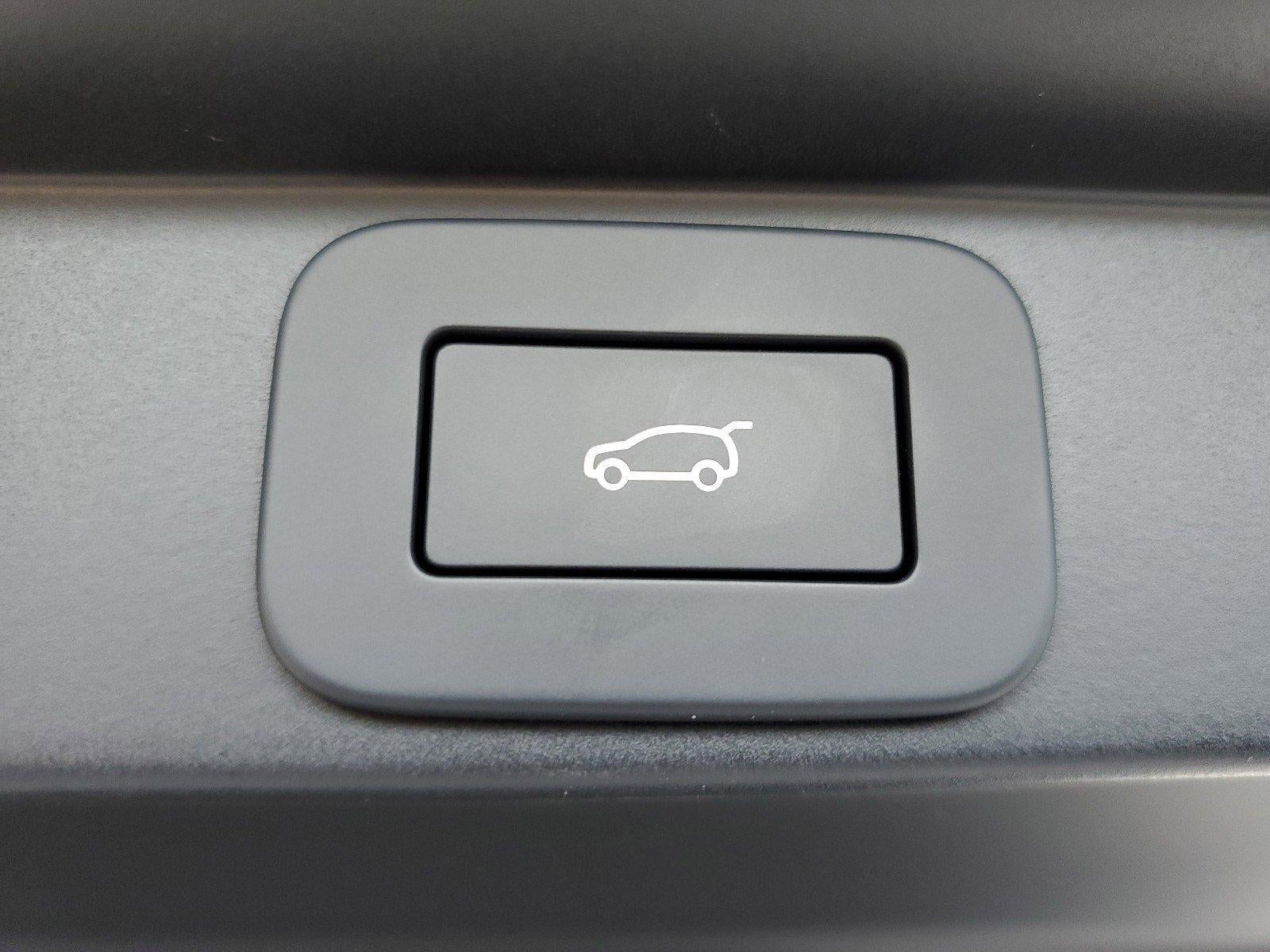 2023 Land Rover Range Rover P400 SE SWB