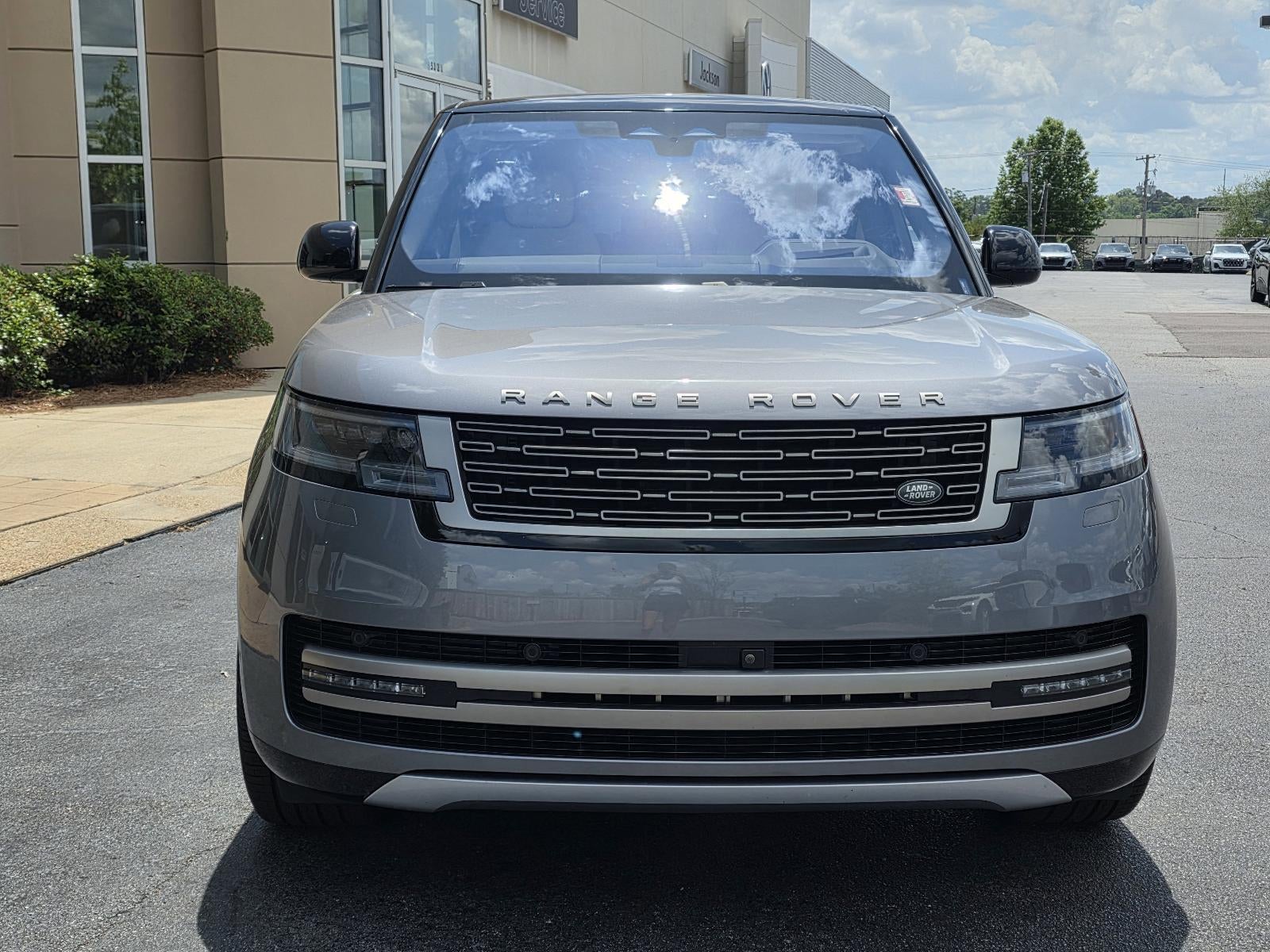 2023 Land Rover Range Rover P400 SE LWB 7 Seat