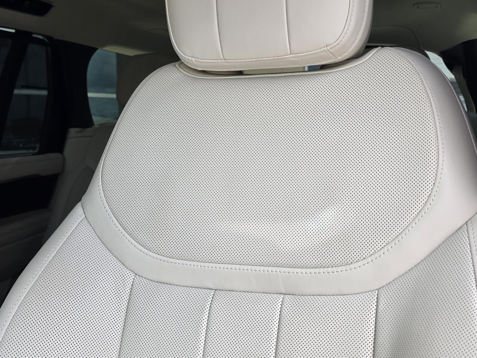 2023 Land Rover Range Rover P400 SE LWB 7 Seat