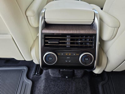 2023 Land Rover Range Rover P400 SE LWB 7 Seat