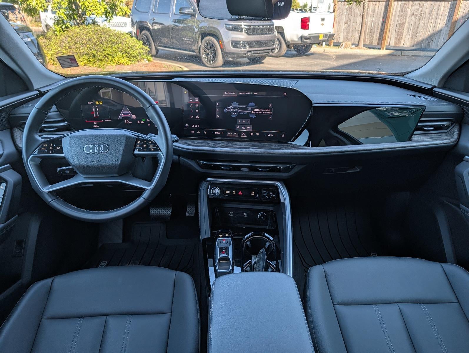 2025 Audi Q5 Premium 2.0 TFSI quattro