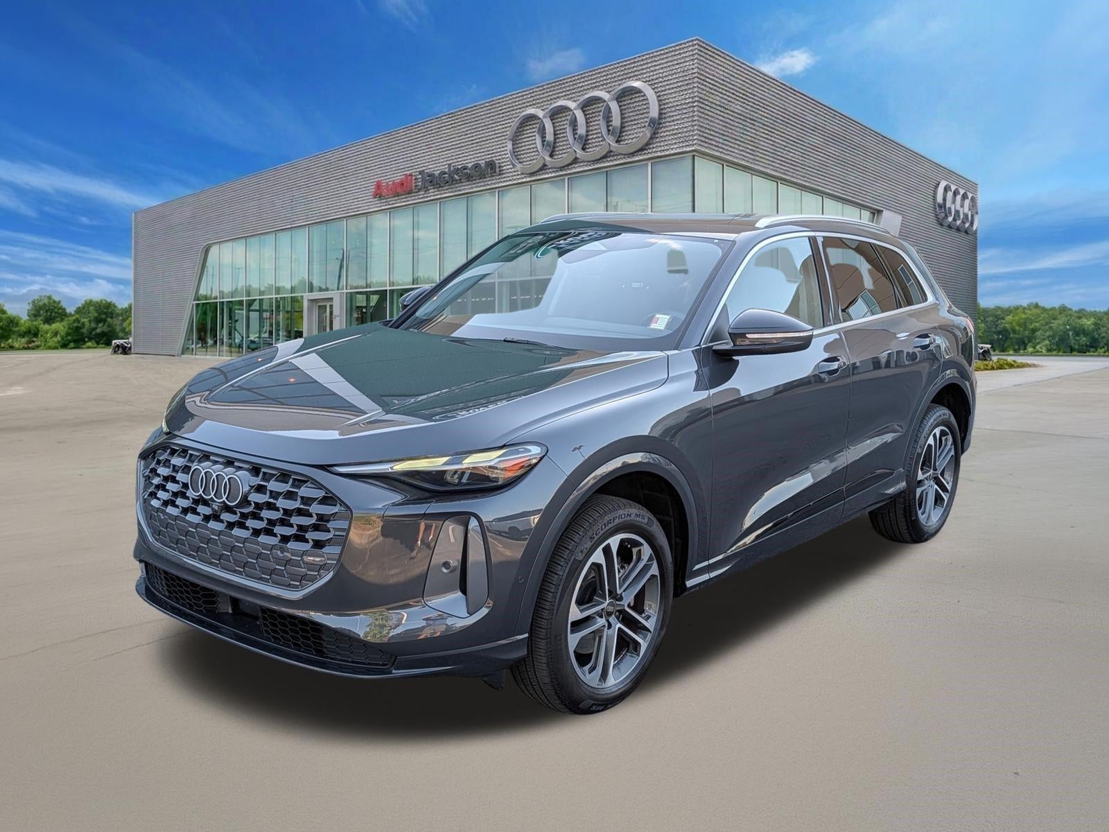 2025 Audi Q5 Premium 2.0 TFSI quattro