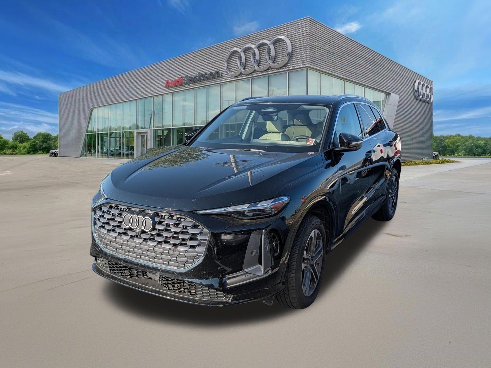 2025 Audi Q5 Premium 2.0 TFSI quattro