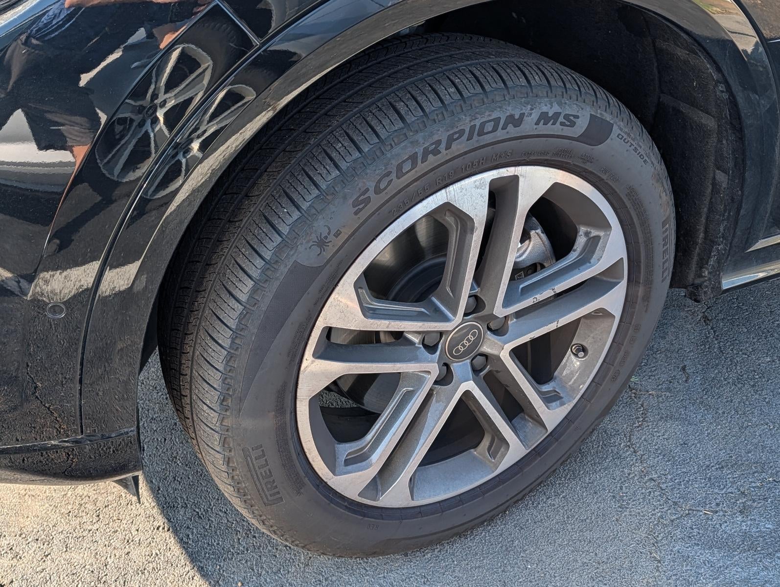 2025 Audi Q5 Premium 2.0 TFSI quattro