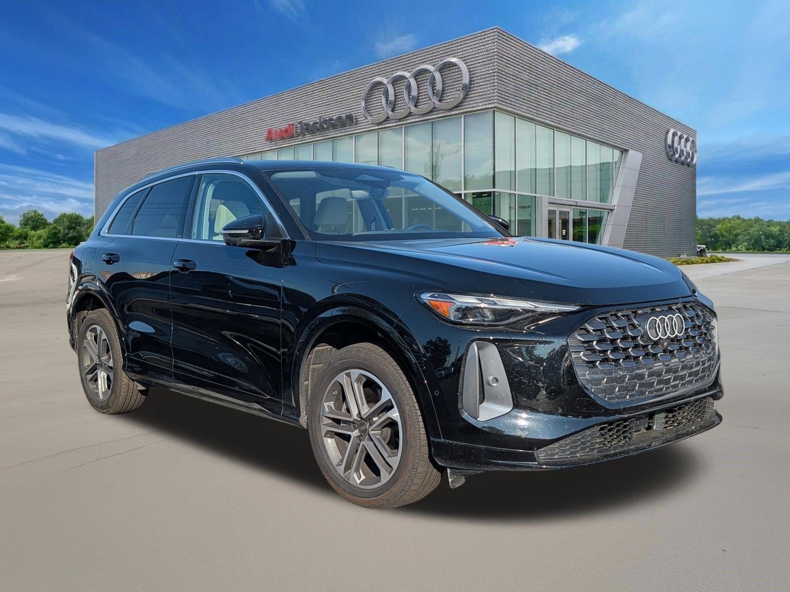 2025 Audi Q5 Premium 2.0 TFSI quattro
