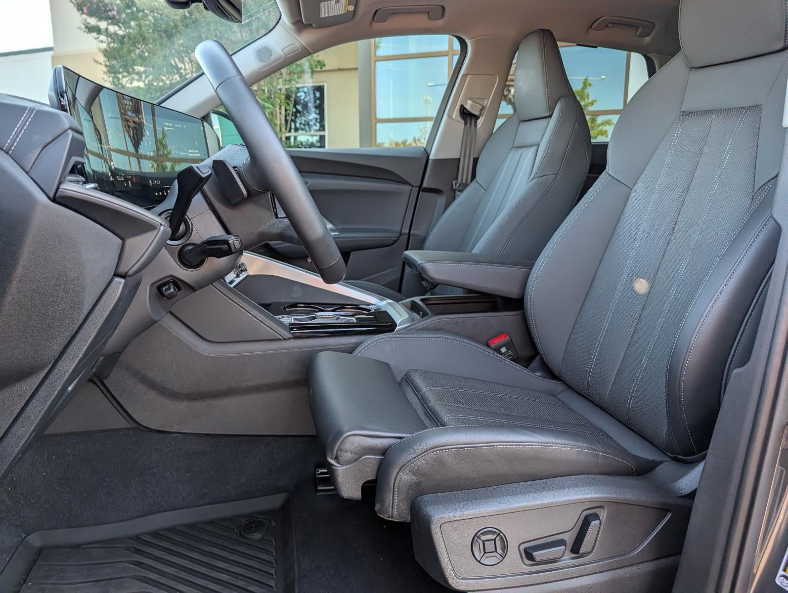 2025 Audi Q5 Premium Plus 2.0 TFSI quattro