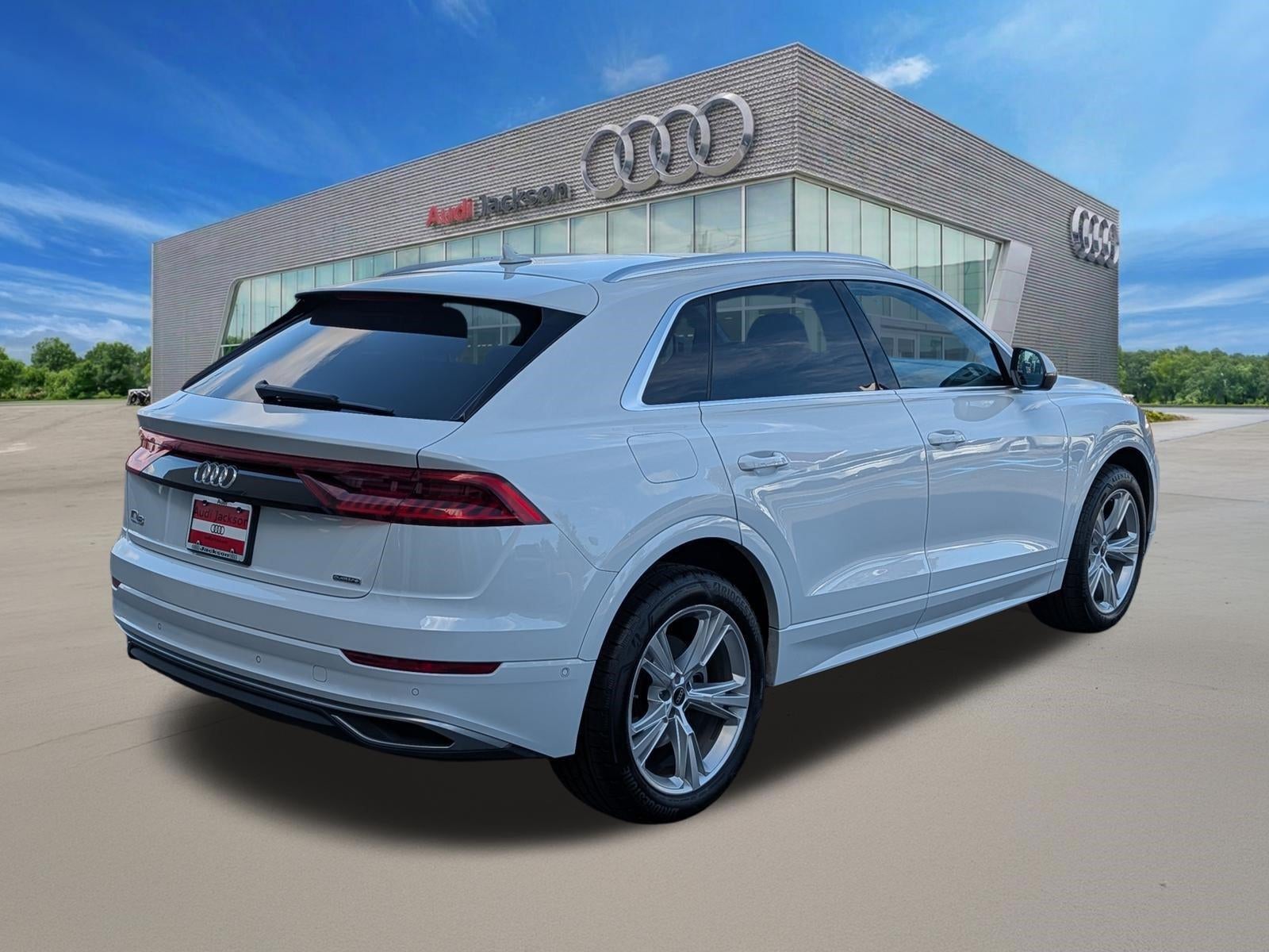 2022 Audi Q8 Premium 55 TFSI quattro