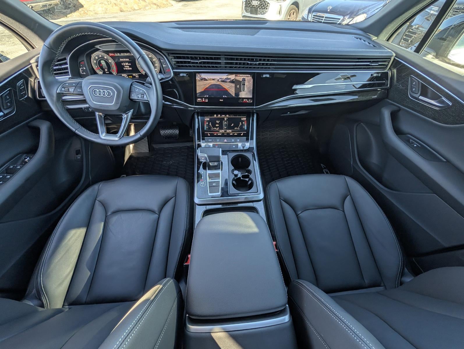 2025 Audi Q7 Premium 55 TFSI quattro