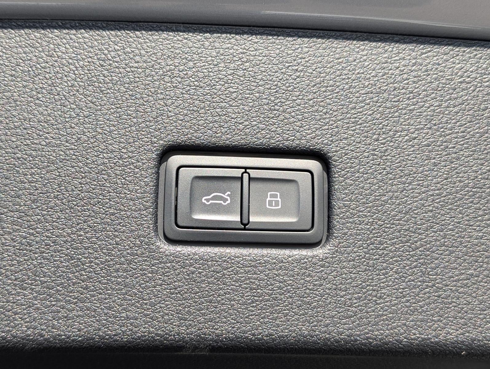 2025 Audi Q8 Premium Plus 55 TFSI quattro