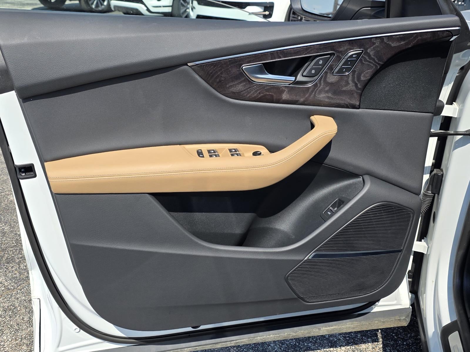 2025 Audi Q8 Premium Plus 55 TFSI quattro