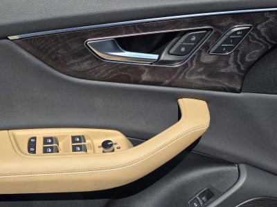 2025 Audi Q8 Premium Plus 55 TFSI quattro