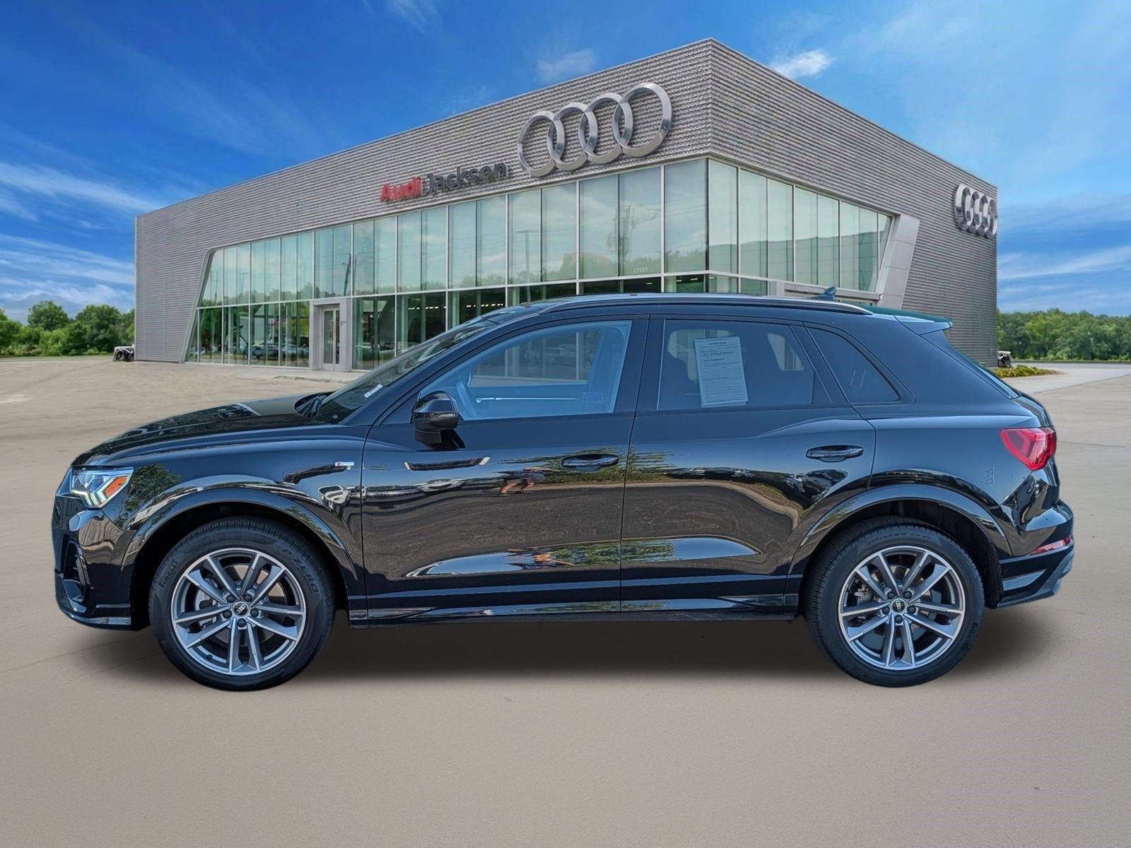 2025 Audi Q3 S line Premium 45 TFSI quattro