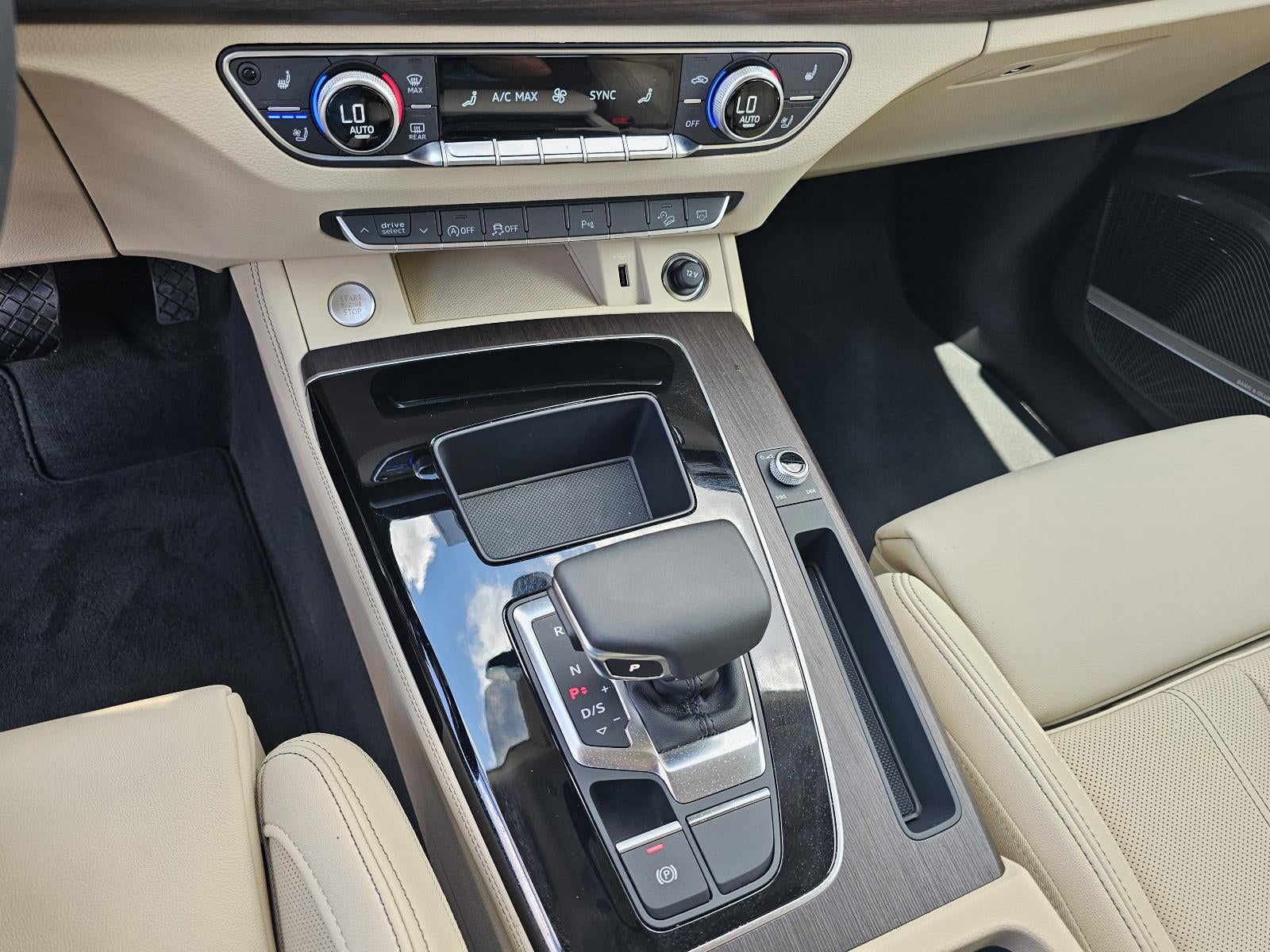 2025 Audi Q5 S line Premium Plus 45 TFSI quattro