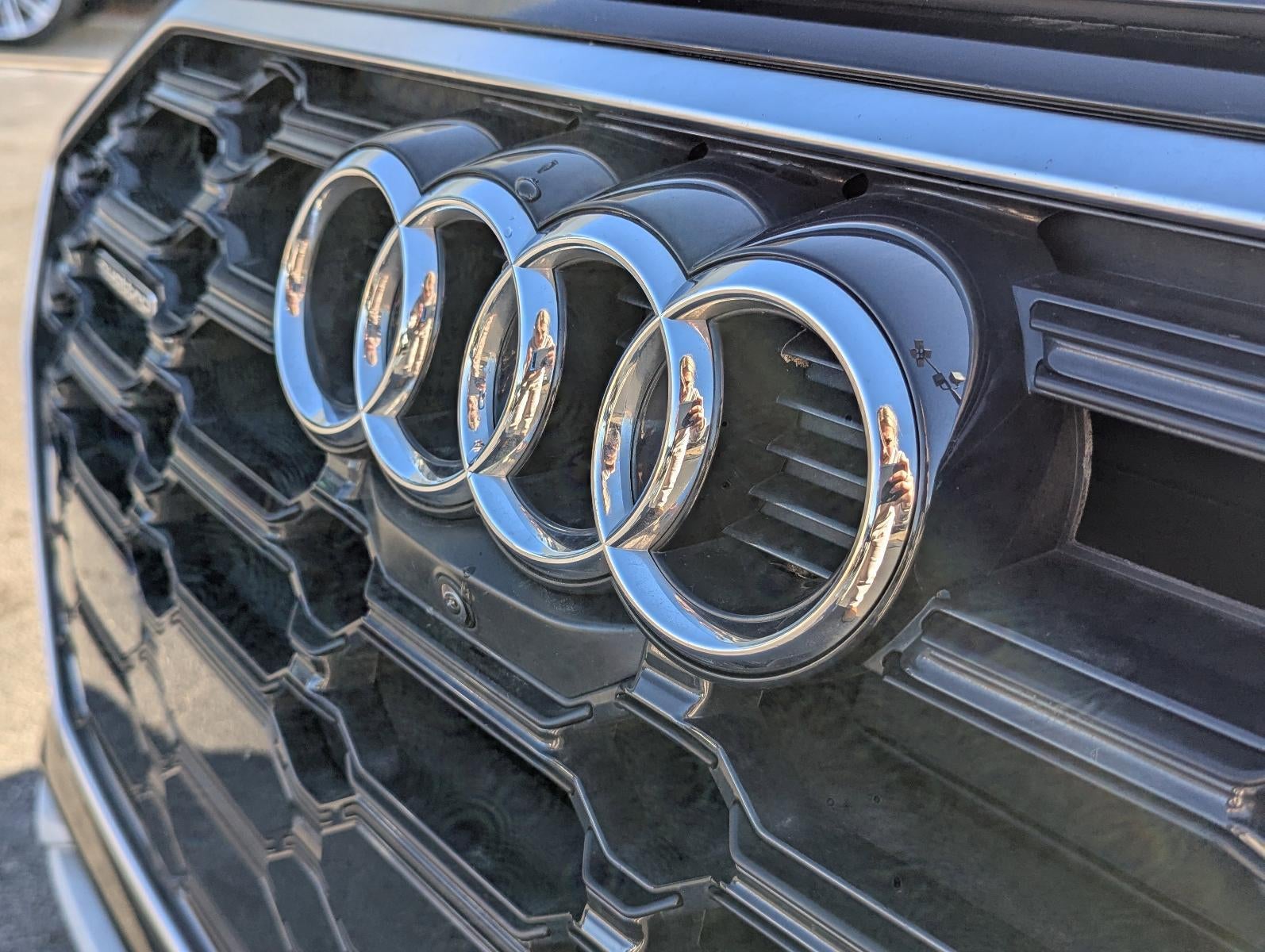 2023 Audi Q5 S line Prestige 45 TFSI quattro