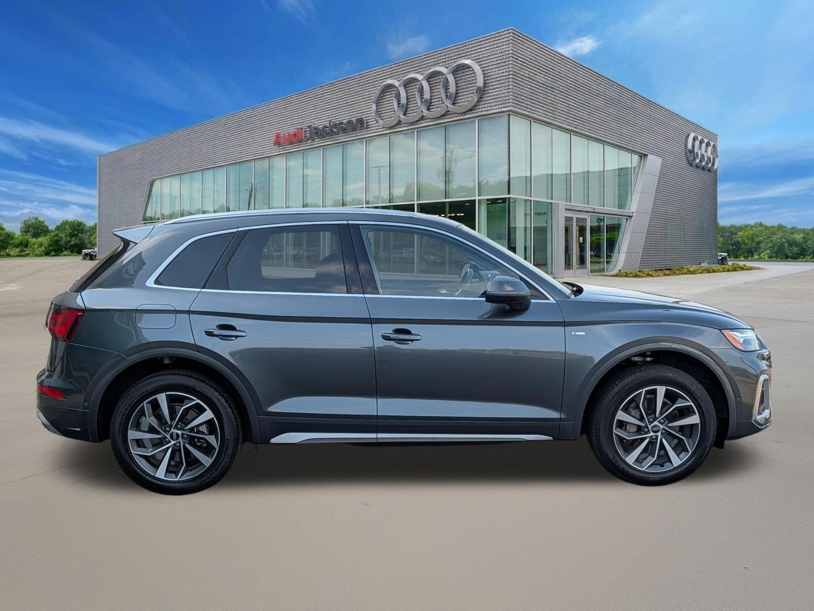 2024 Audi Q5 S line Prestige 45 TFSI quattro