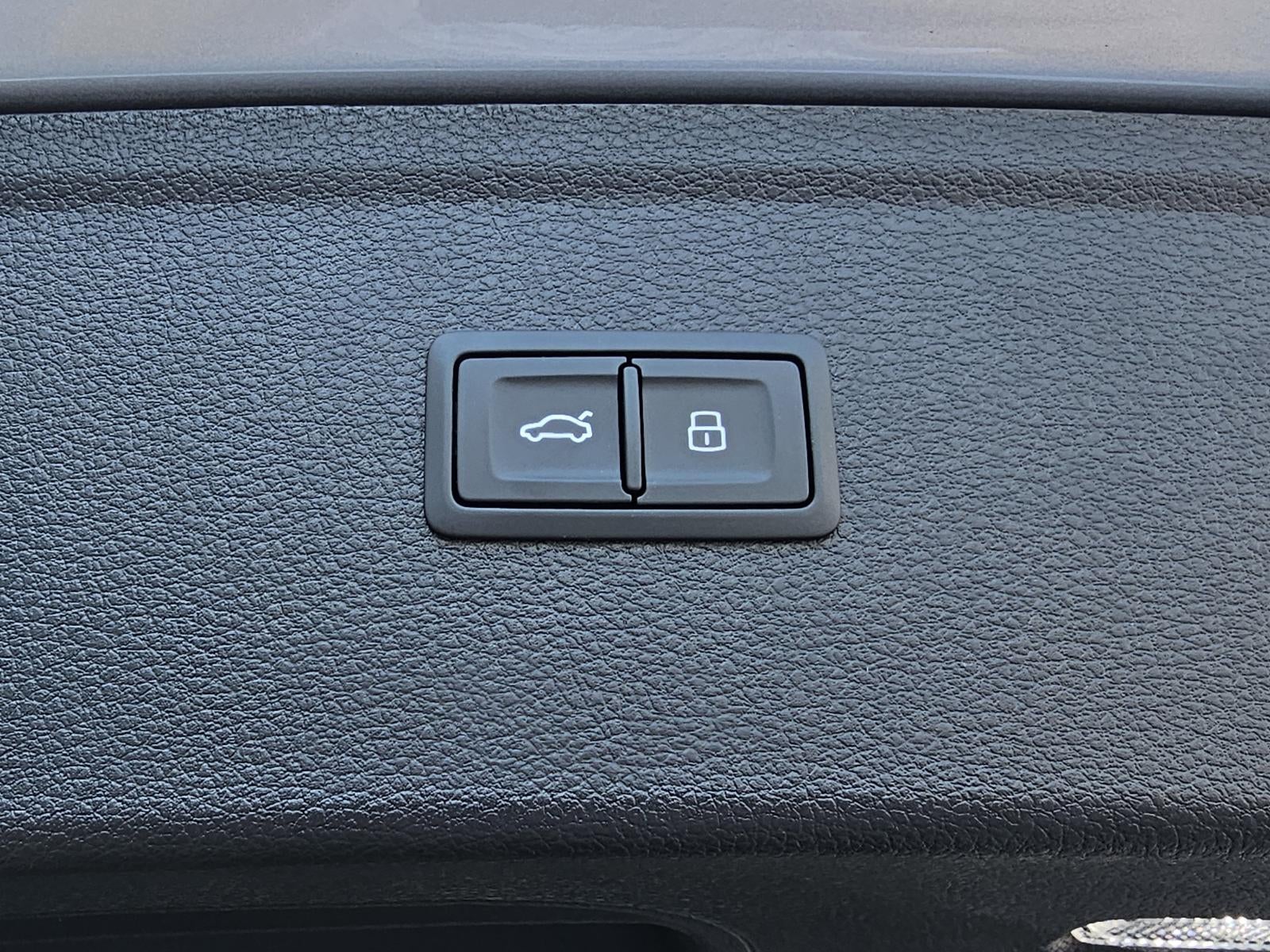 2025 Audi Q5 S line Premium 45 TFSI quattro