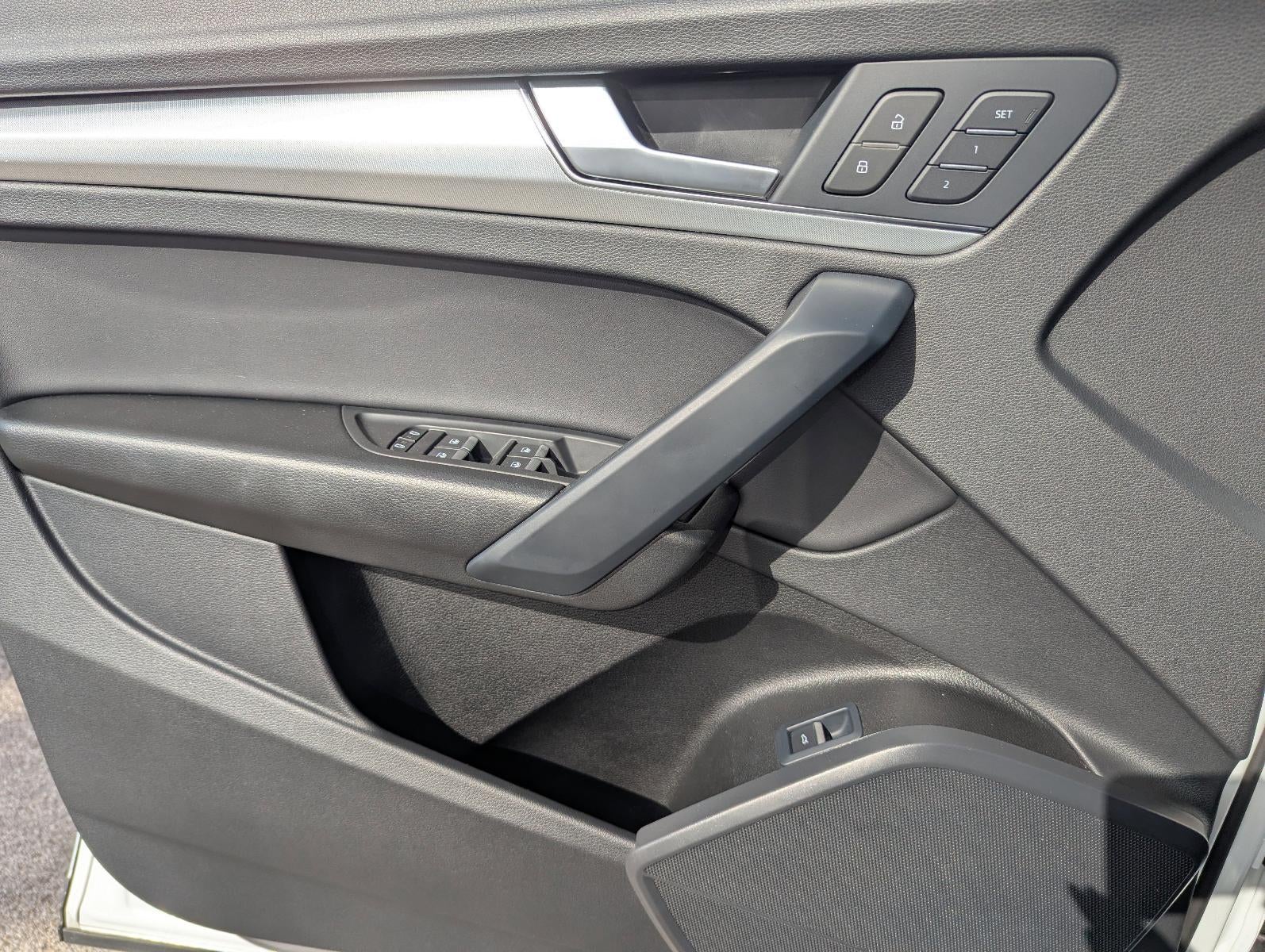 2025 Audi Q5 S line Premium 45 TFSI quattro